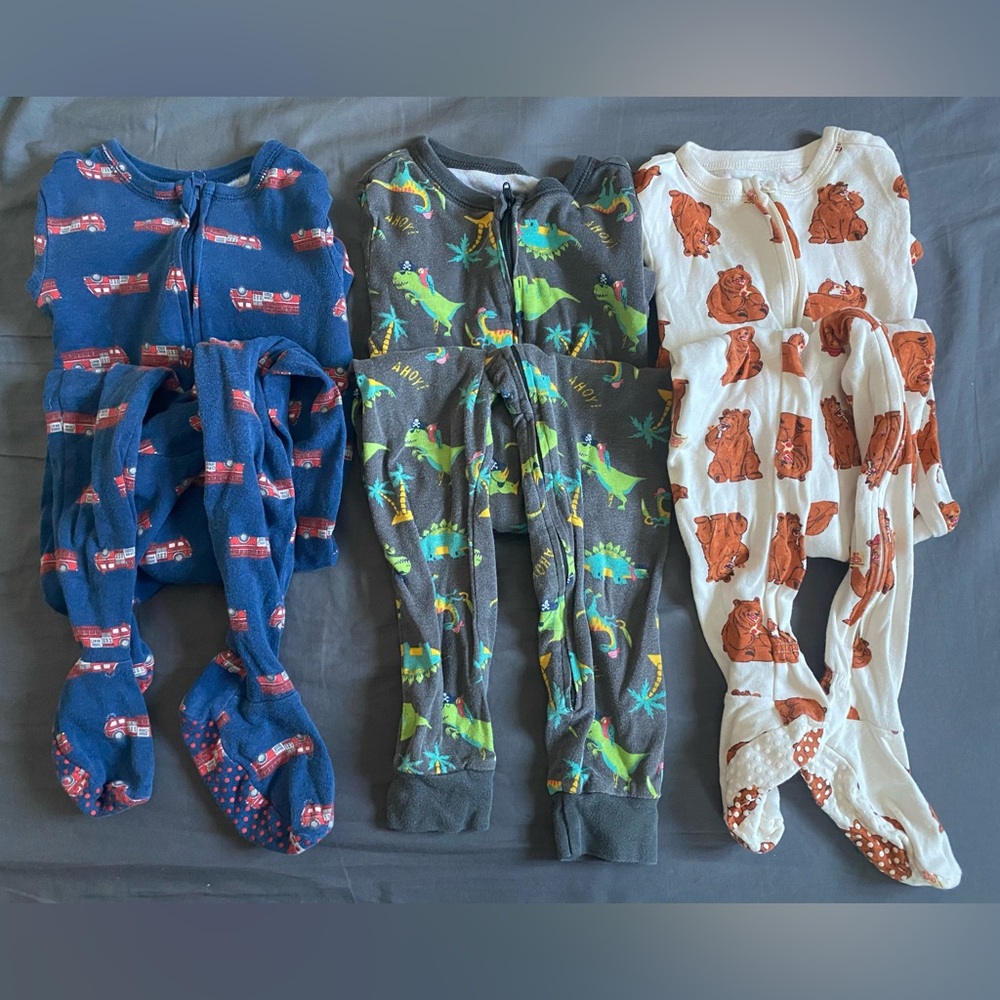 Old Navy Long Sleeve Pajamas - 3T